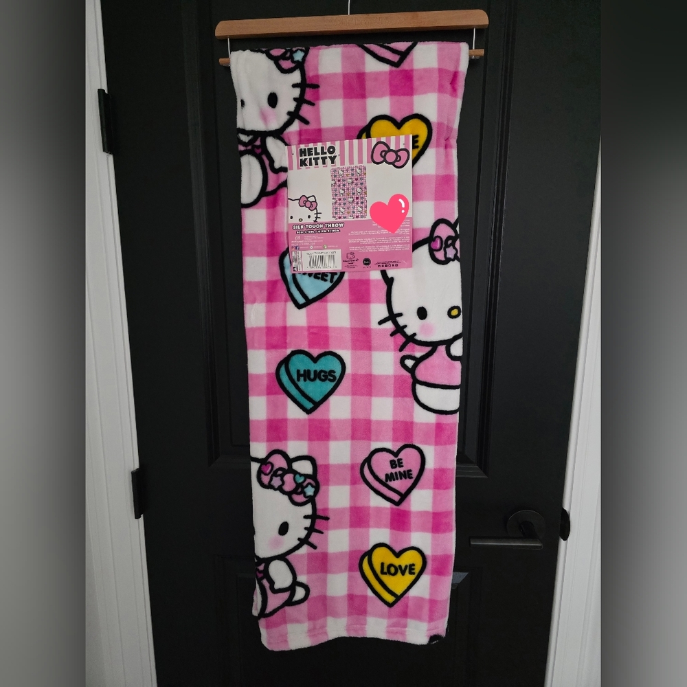 NWT Hello Kitty Valentine's Candy Coated Cute Throw